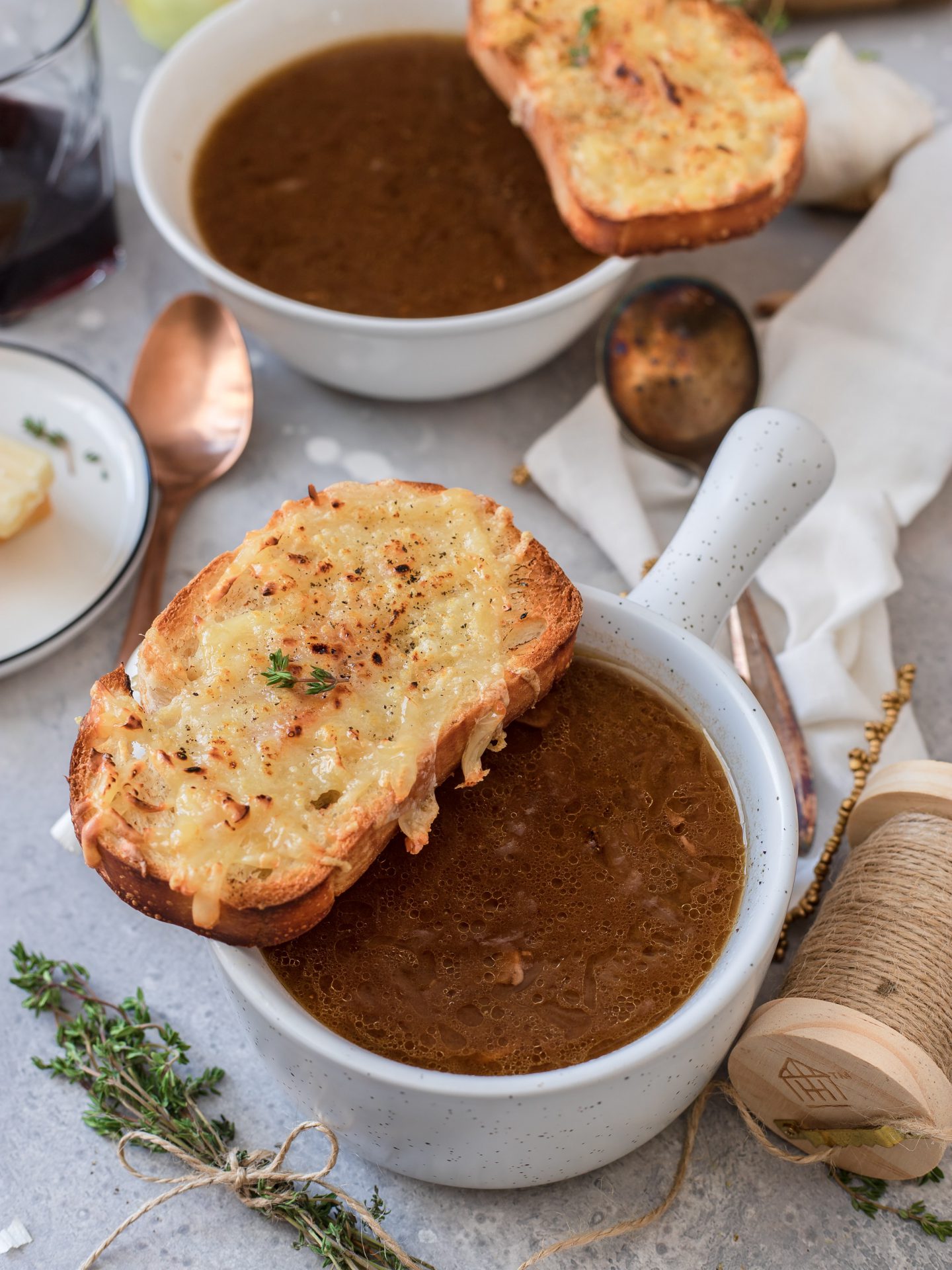 Smoky roasted pepper soup with garlic bread