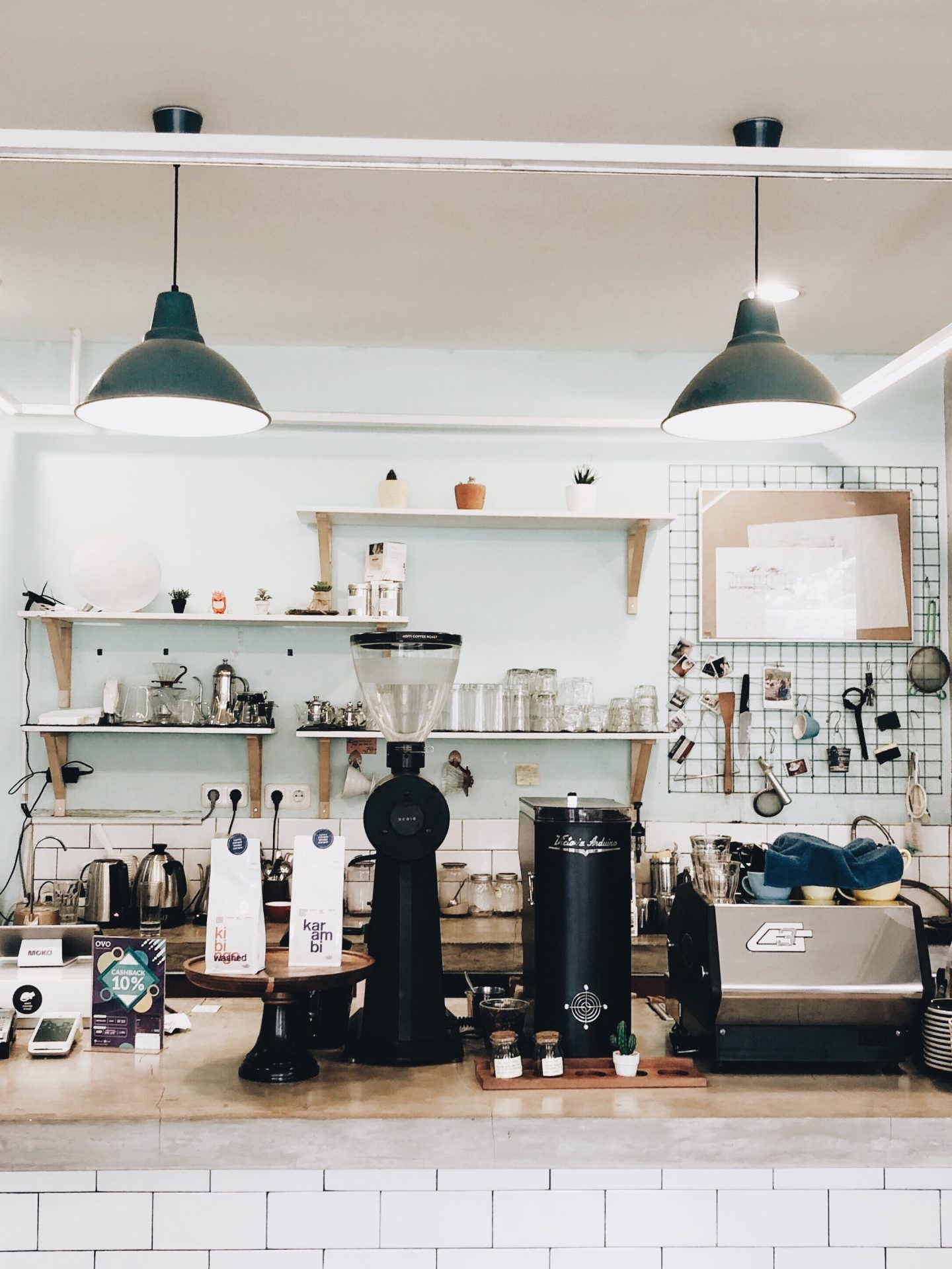 Interim Market: Sentosa’s Industrial Aesthetic Food Hall