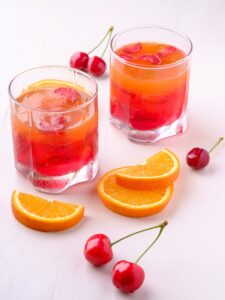 White wine spiced apple & pear bitter punch